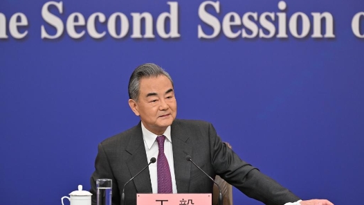 两会·外长记者会｜王毅：构建人类命运共同体成为引领时代前进的光辉旗帜