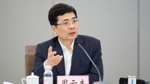 与大企业共建，与小企业共享