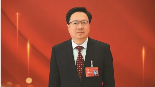 陈忠伟代表：全面提升乡村建设品质