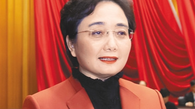 全国人大代表，广西壮族自治区北海市委副书记、市长李莉：全力建设向海经济发展示范城市