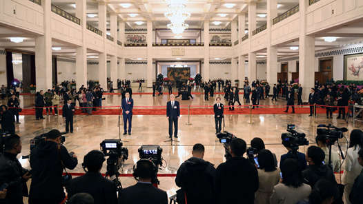 两会现场速递丨触摸时代脉搏 传递民生温度