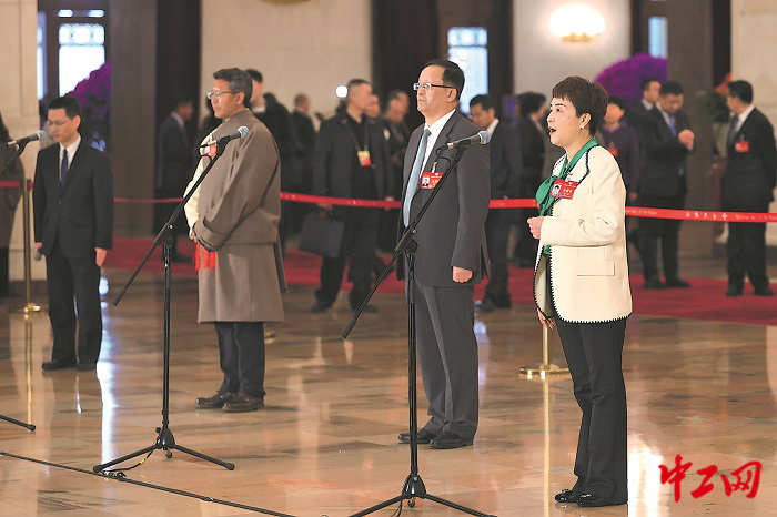 2428082_tpzz_1709829376166_b 2428082_tpzz_1709829376166_b