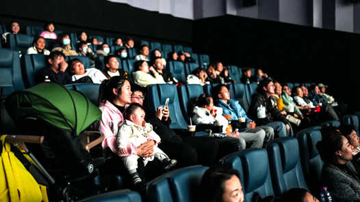 代表委员谈“电影热”