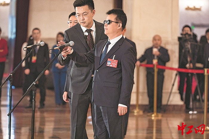 2429519_tpzz_1709911191569_b 2429519_tpzz_1709911191569_b