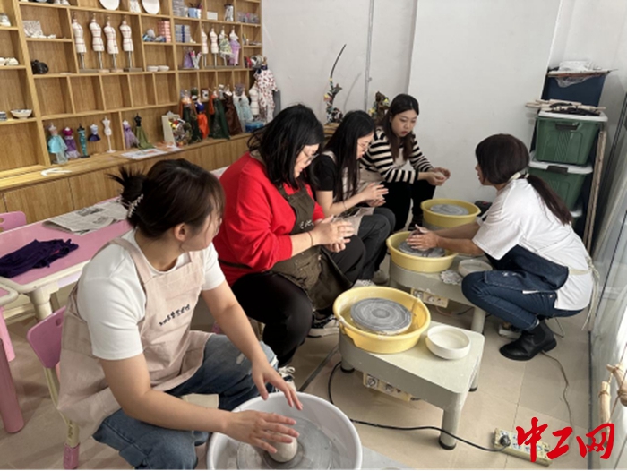 企业 企业实力宠“粉”，“醉”好意思笑靥如花2500