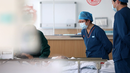 新华时评｜“网红医生”有流量更要负责任