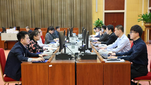 两会现场速递丨十四届全国人大二次会议收到代表议案298件