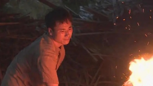 伍映方代表：更好延续非遗艺术薪火