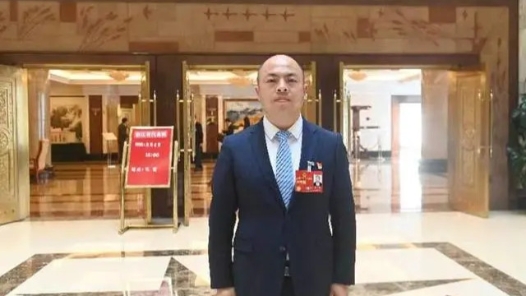 汪玉成代表：“以竹代塑”彰显生态价值