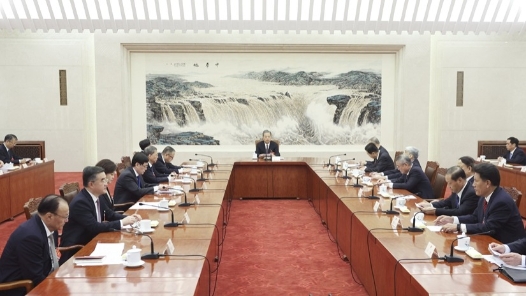 十四届全国人大二次会议主席团常务主席第三次会议举行 赵乐际主持