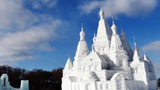 文旅热潮涌动，如何接住这“泼天富贵”？