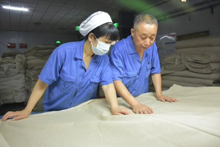 1711085439953 1711085439953