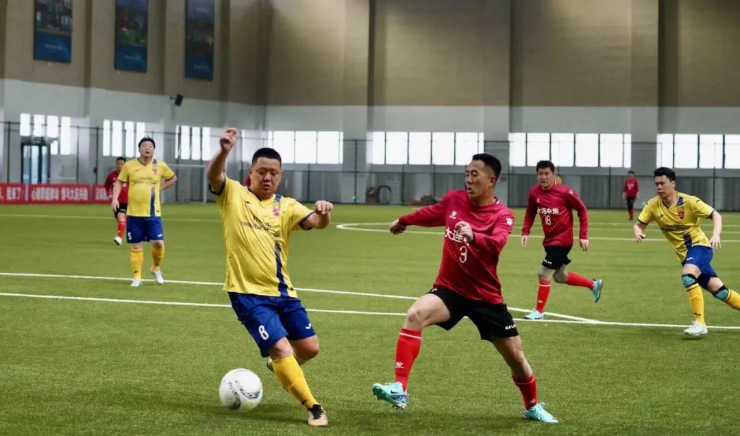 大连市足球超级联赛职工组比赛启动