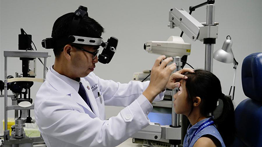 近视防控关口前移 教育部鼓励有条件的地区开展3-6岁幼儿视力监测