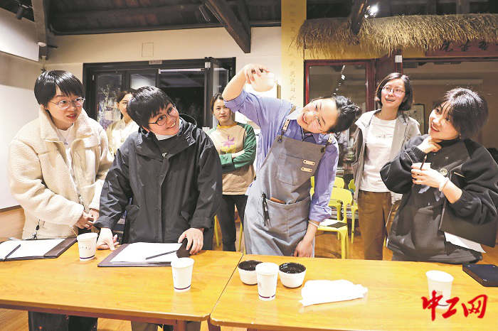 2460709_tpzz_1712127904319_b