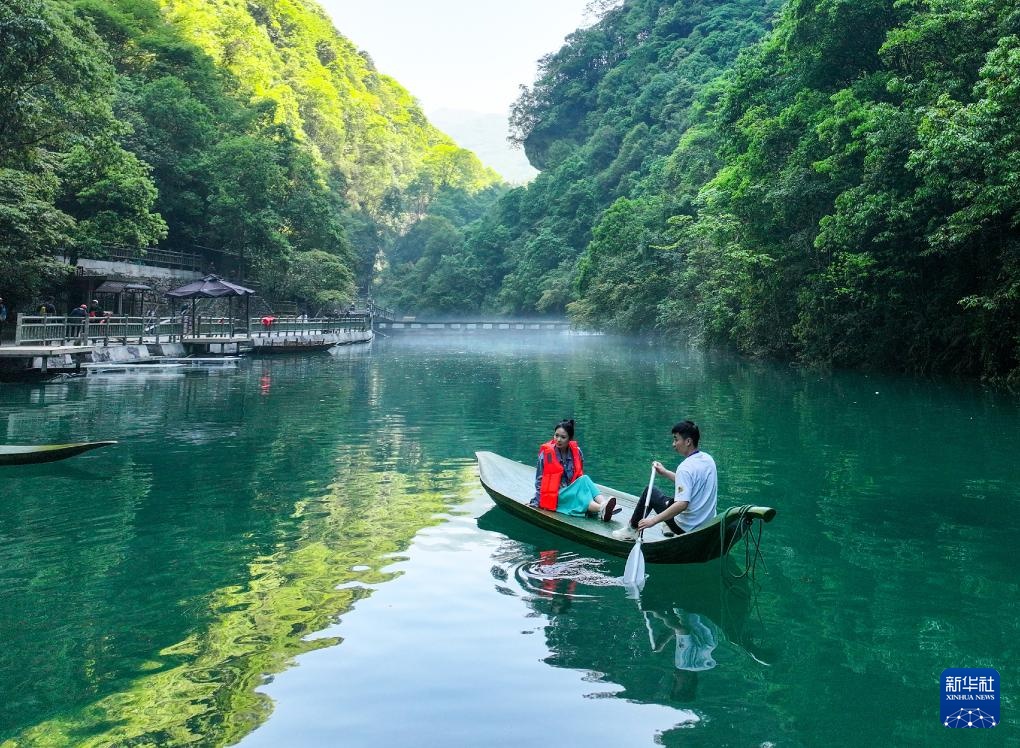 屏山县旅游景区 1910145_4096x10000.jpeg