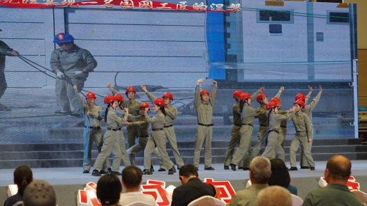 襄阳市举办庆祝“五一”职工文艺宣讲进基层活动