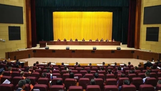 河北省沧州市举办“五一”表彰大会暨全市“技能和劳动竞赛年”启动仪式