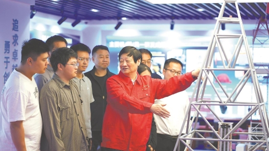 致敬最美劳动者！