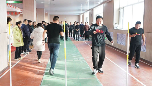 江西上饶“喜迎五一国际劳动节·关爱新就业形态劳动者家庭”活动举行