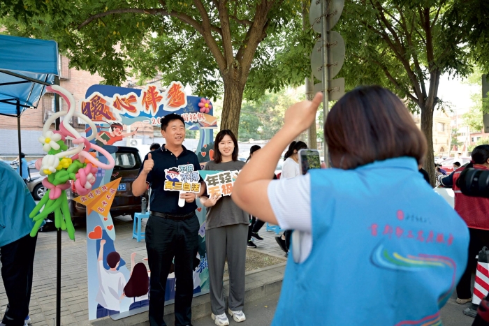 2023年6月7日,北京市总工会44处“暖心伴考”服务点正式启动 2023年6月7日,北京市总工会44处“暖心伴考”服务点正式启动