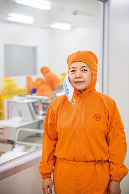 大国工匠、北京同仁堂股份有限公司中药塑丸技师 张冬梅 大国工匠、北京同仁堂股份有限公司中药塑丸技师 张冬梅