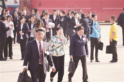 劳动创造幸福 奋斗铸就未来——北京市工会第十五次代表大会胜利开幕