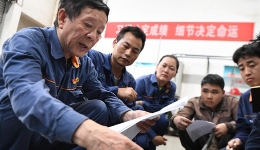 杭州市建设工会举行劳模助企、拜师结对活动