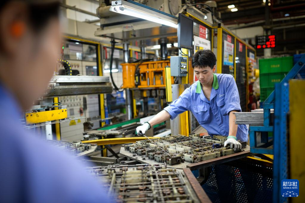 品质研发 1939618_4096x10000.png