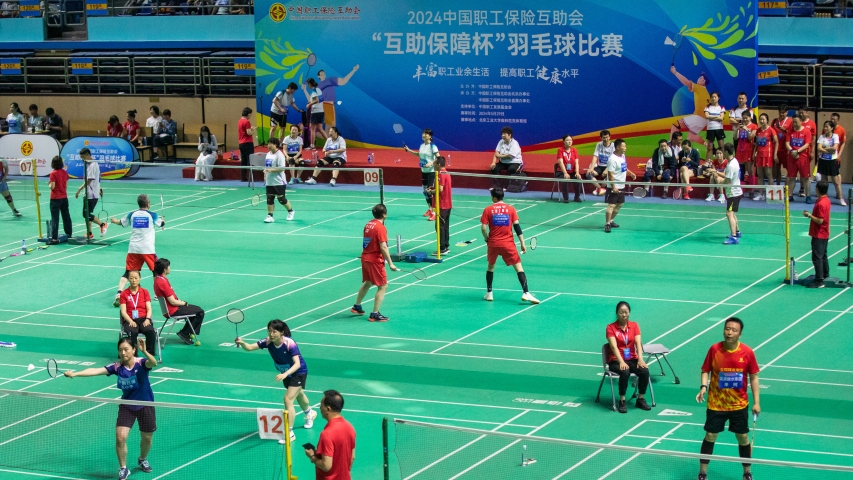 超“燃”瞬间 | “互助保障杯”羽毛球赛精彩战报，请查收！