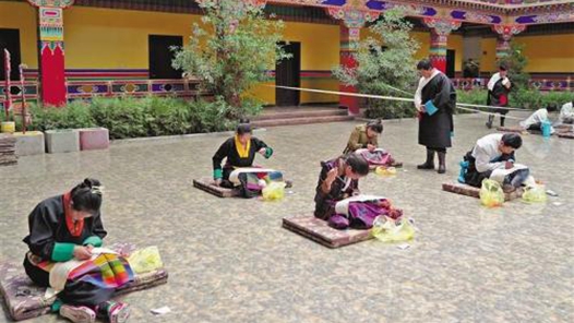 日喀则市桑珠孜区：比拼劳动技能 传承非遗技艺