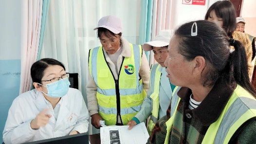 云南省鲁甸县：80名女职工免费接受“两癌”筛查