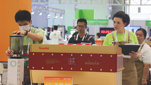 人力资源社会保障部职业能力建设司副司长王晓君：推动职业技能工作发展成果共商共建共享 促进劳动者技能就业、技能成才