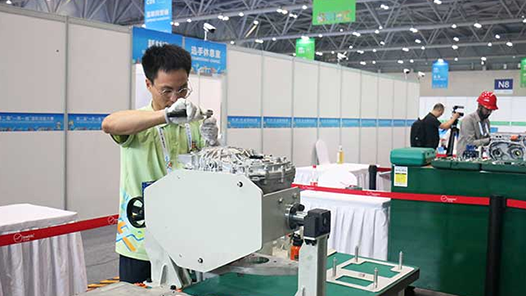 组图丨技能大赛上的手艺活儿