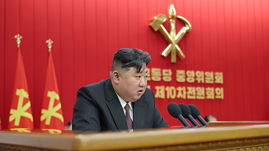 金正恩致电普京：朝鲜永远同俄罗斯在一起