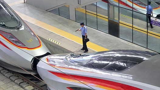 5万公里，中国高铁跨越神州