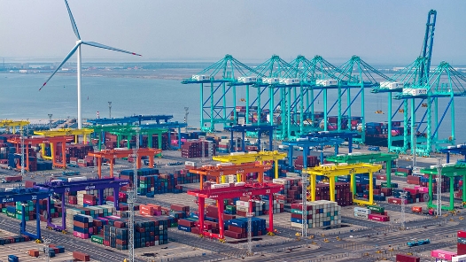 年终特稿｜2025年，世界经济“五色”交织