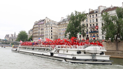 巴黎奥运会中国代表团启航！