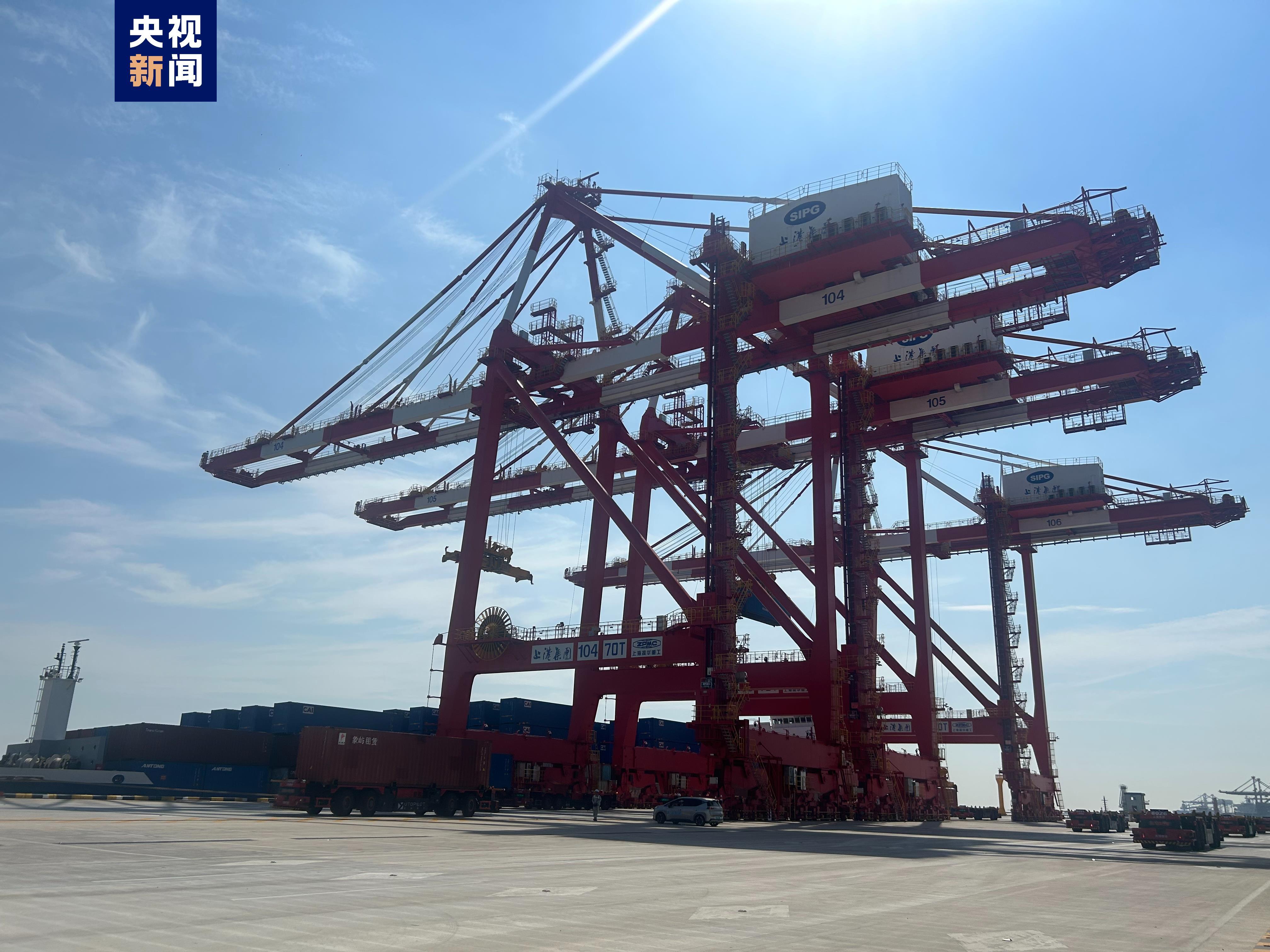 "老码头"→绿色智慧港口 上海罗泾集装箱港今日开港!