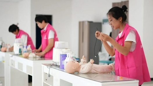 福建：为从业者开辟晋级“快速通道” 让职校生看到“职业未来”