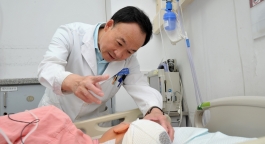 神经外科“亚洲第一刀”挑战“生命禁区”——记首都医科大学附属北京天坛医院神经外科主任医师张俊廷