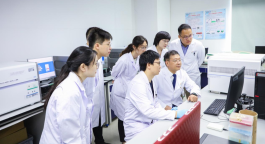 在“无人区”创造生命的奇迹——记中山大学附属肿瘤医院肿瘤内科主任医师徐瑞华