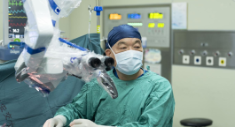 让生命不再“颤抖”——记西安交通大学第一附属医院神经外科主任医师王茂德