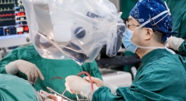 引领神经肿瘤治疗步入“微创时代”——记辽宁省肿瘤医院神经外科主任医师朴浩哲