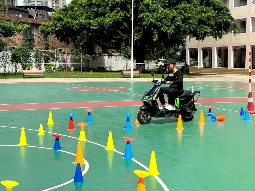 17258506414521012_1080x809 17258506414521012_1080x809