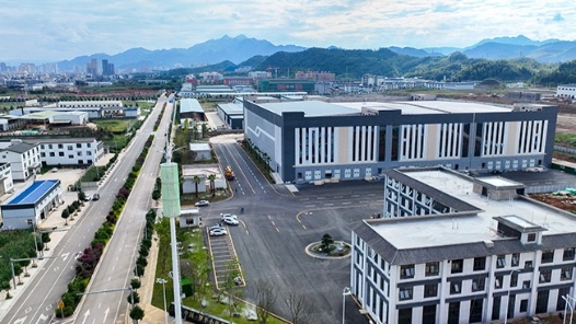 云南罗平产业园区五项举措壮大产业工人队伍