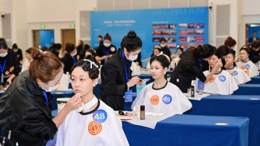 西部五省（市）105名技术能手蓉城“比美”