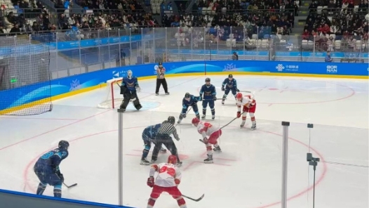 亚冬会男子冰球中国队不敌哈萨克斯坦队