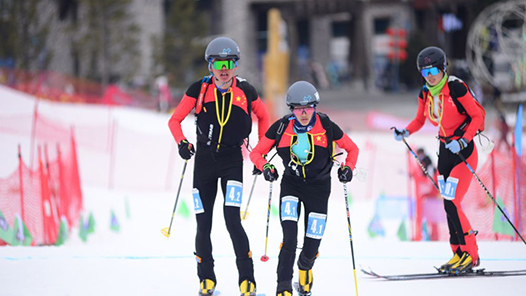中国滑雪登山队强势包揽奖牌