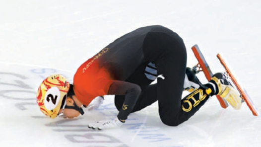 范可新：吻别亚冬 相约米兰